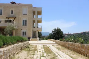 4 Forests Apartment - Image 1