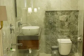 Hotel Le-Crown - Image 3