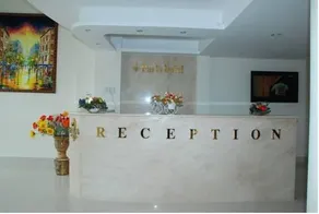 Paris Hotel - Image 2