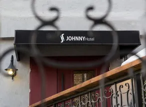 Johnny Hotel - Image 4