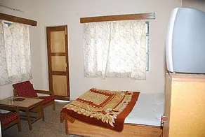 Hotel Pachmarhi Regency - Image 3