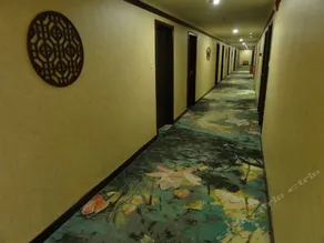 Liubai Business Hotel (Bell Tower Hui People Street) - Image 5