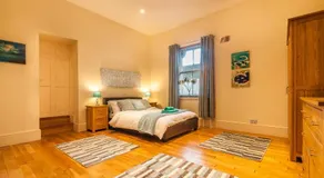 Elm Lodge - Image 5