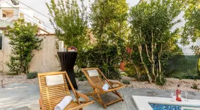 Dalmatian with pool and garden 230m2 for 1-4 people 15 min from the old town of Split - Image 2
