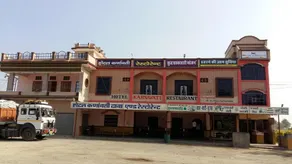 Hotel Karnavati Restaurant - Image 5