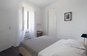 Grand Terrace Apartment - Image 5