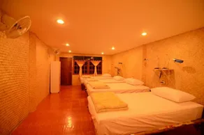 Pai Cat Hut - Image 5