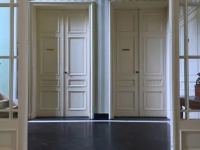 AUTHENTIC 19TH C. MANSION WITH SPACIOUS GARDEN - Image 2