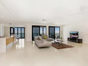 Eagles Nest Waterfront Retreat - Image 3
