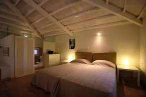 Elies Houses - Image 3