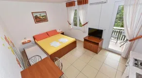 Studio Apartment 3742 7 In Starigrad - Image 2