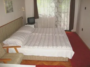 Gyöngyvirág Vendégház - Image 4