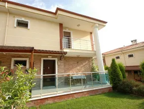 Adavillas Frezya - Image 1