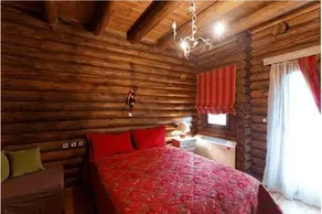 Iliessa Wooden Guesthouse - Image 5
