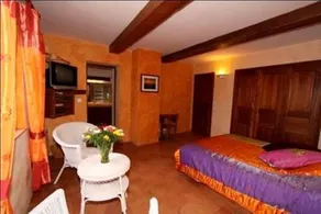 Bed And Breakfast Jardins De Vies - Image 4