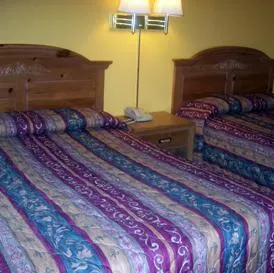 Budget Host Inn Caryville - Image 2
