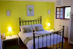 Tres Belle Maison Chambre D’hote - Image 4