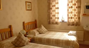 Arbury Lodge Guest House - Image 3