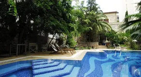 Central Athens Period House with Pool - Image 2