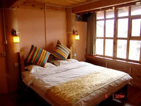 Timberline Lodge Hostel - Image 5