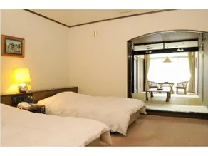 Hotel Lake Villa - Image 5