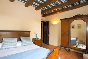 Hostal La Riera de Peratallada - Image 5