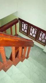 Sharaz Guest Inn - Image 2