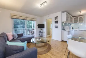 Cottesloe Waters Executive Apartments - Image 3