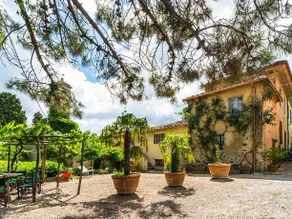 Cosy Farmhouse in Bacchereto with Swimming Pool - Image 1