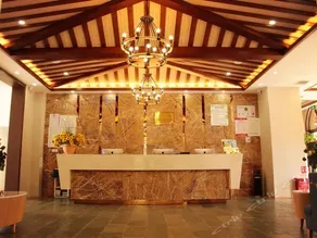 Hot Spring Valley International Holiday Hotel - Image 4
