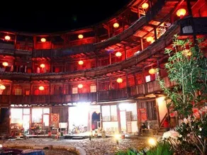 Zhangzhou Tulou Wei Qun Lou Inn - Image 3