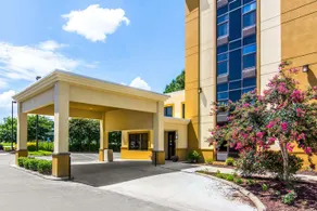 Comfort Inn Newport News/Williamsburg East - Image 3