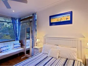 Whale Beach Bed And Breakfast - Image 1