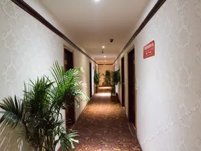 The Seventh Fashion Hotel - Image 2