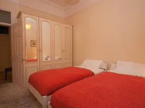 Veeve 3 Bed House With Parking Communal Gym Pool Vauxhall - Image 3