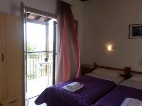 Adams House - Image 3