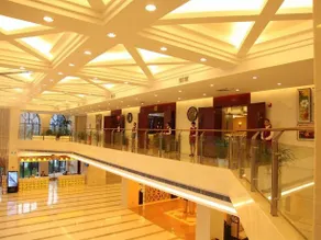 Peninsula Hotel Yichang - Image 3