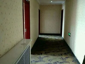 Yixin Rujia Business Hotel - Image 5