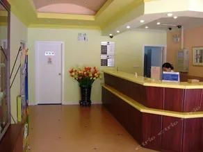 Home Inn Jiangmen Jianshe Road Diwang Square - Image 3