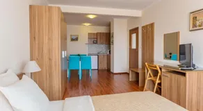 La Casa Apartments - Image 4
