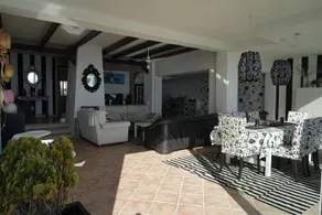 Beachfront house - Image 4