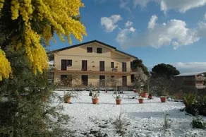 Etna Torre Del Grifo - Image 2