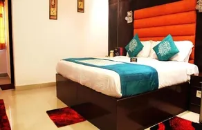 OYO Premium Near Fortis Faridabad - Image 4