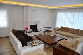 Rose Garden Villa - Image 3