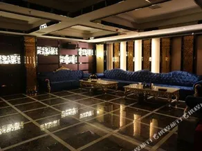 Xinnong Court Hotel - Image 2