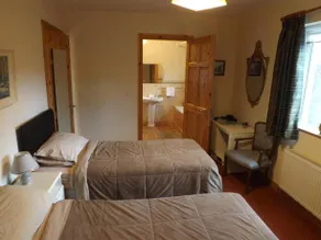 Glenview Lodge - Image 4