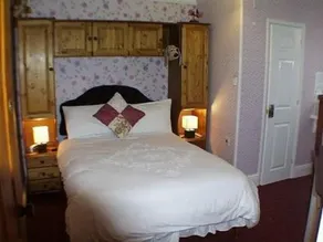 Beech House - Image 3