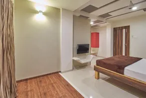 Hotel Anugraha Deluxe - Image 3