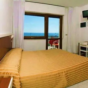 Hotel Galf - Image 2