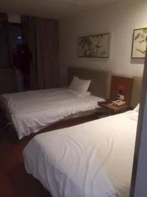 Yiting Si ji Hotel - Image 4